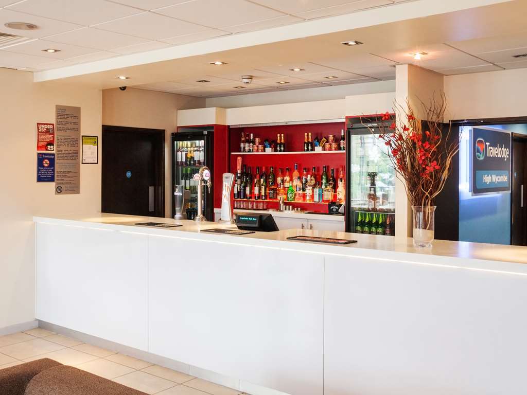 Travelodge High Wycombe Central Restaurant foto