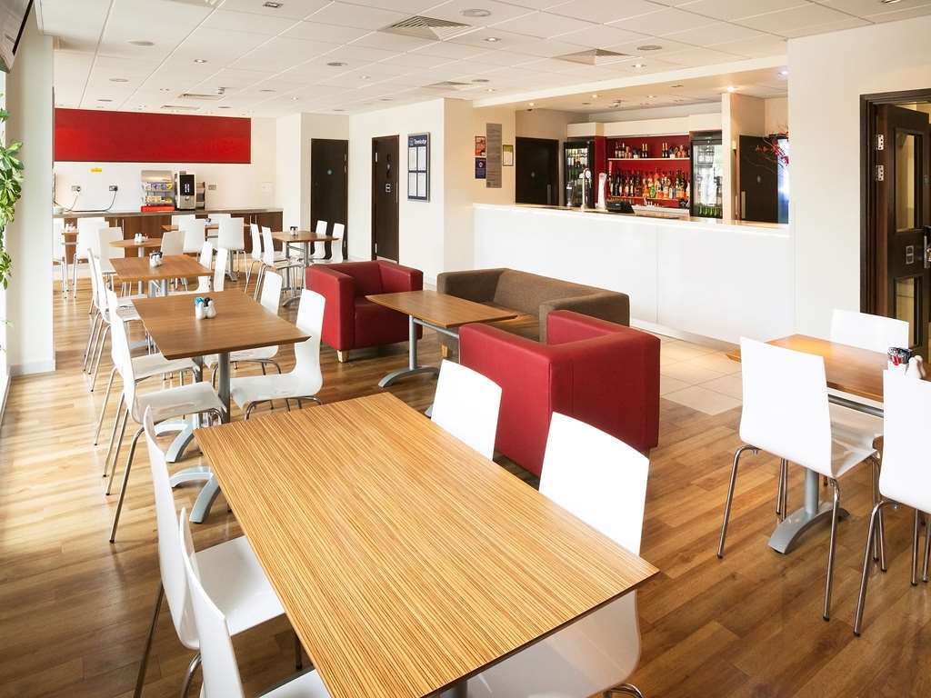 Travelodge High Wycombe Central Restaurant foto